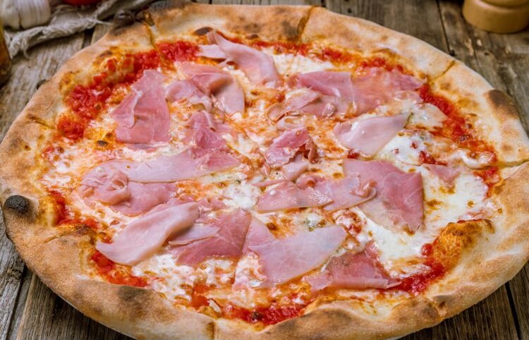 Pizza au jambon